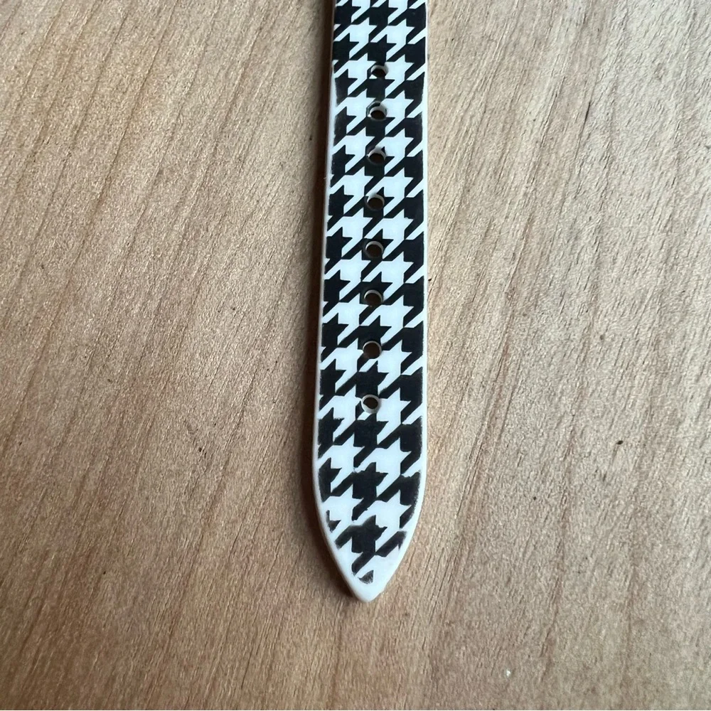 New York & company ladies houndstooth fashion watch NEW BATTERY